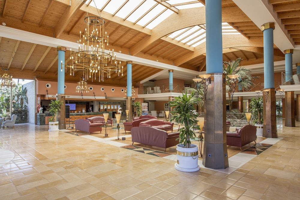 Hipotels Barrosa Palace & Spa شيكلانا دي لا فرونتيرا المظهر الخارجي الصورة Lobby of the Hotel