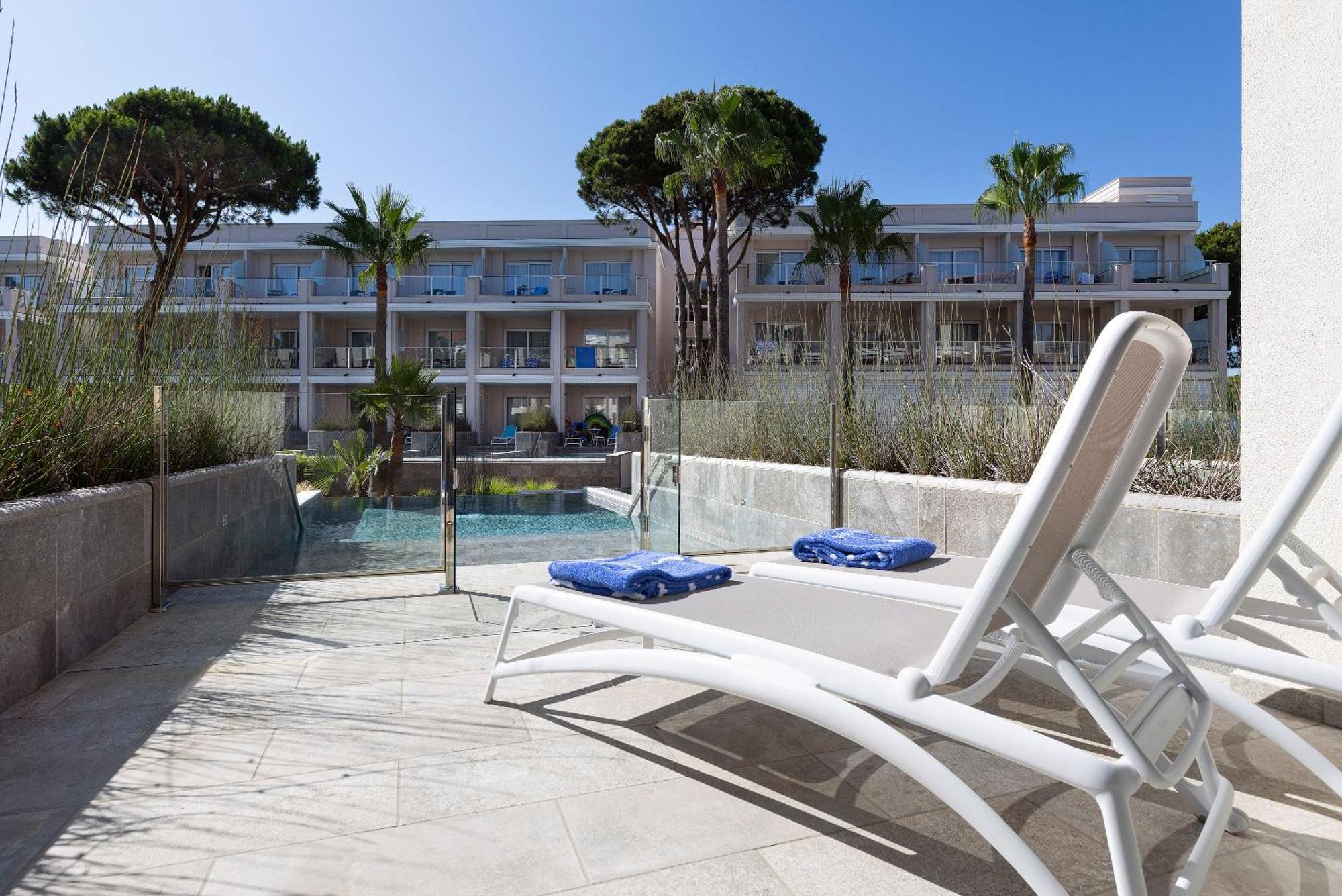 Hipotels Barrosa Palace & Spa شيكلانا دي لا فرونتيرا المظهر الخارجي الصورة The hotel's pool