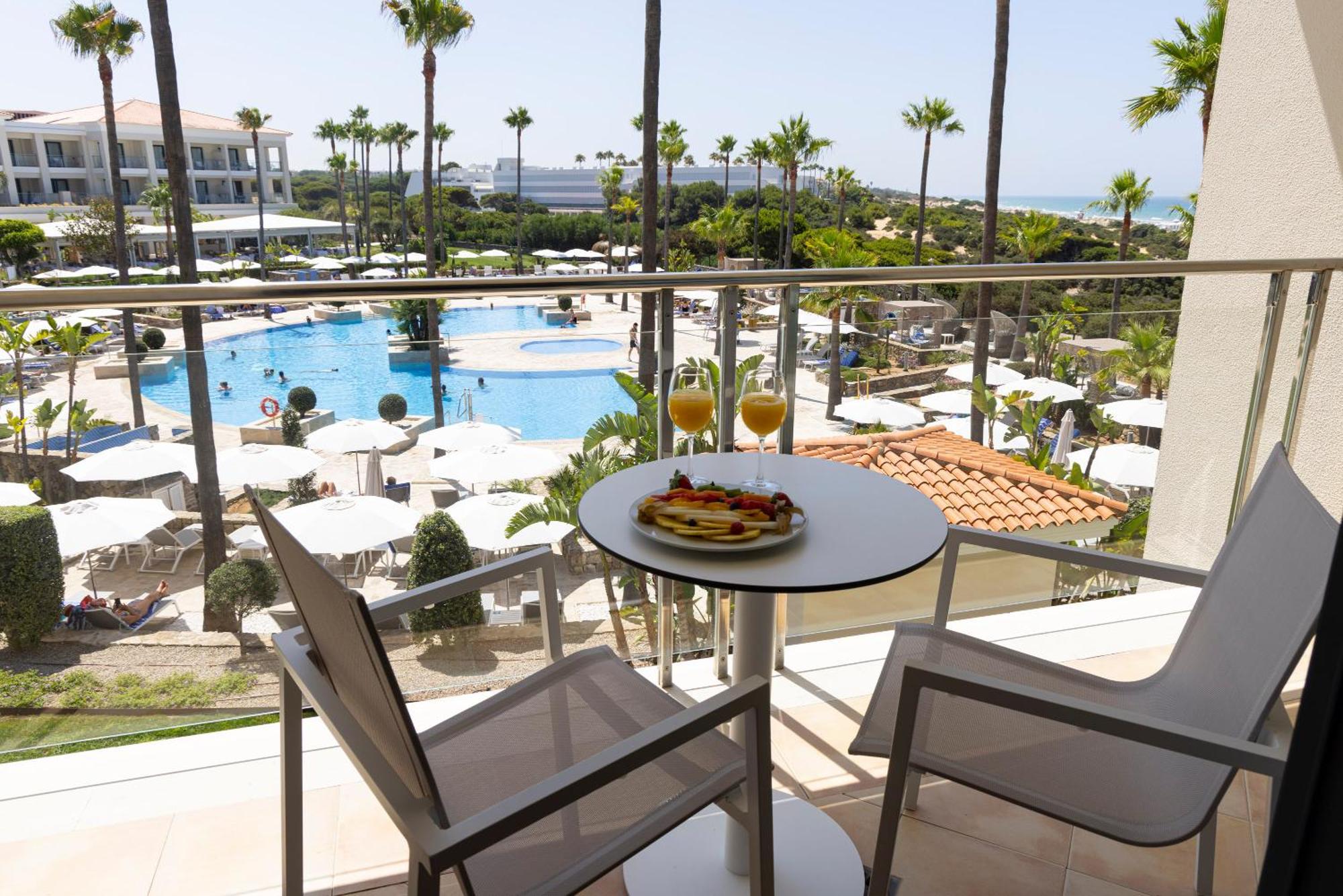 Hipotels Barrosa Palace & Spa شيكلانا دي لا فرونتيرا المظهر الخارجي الصورة View from a balcony